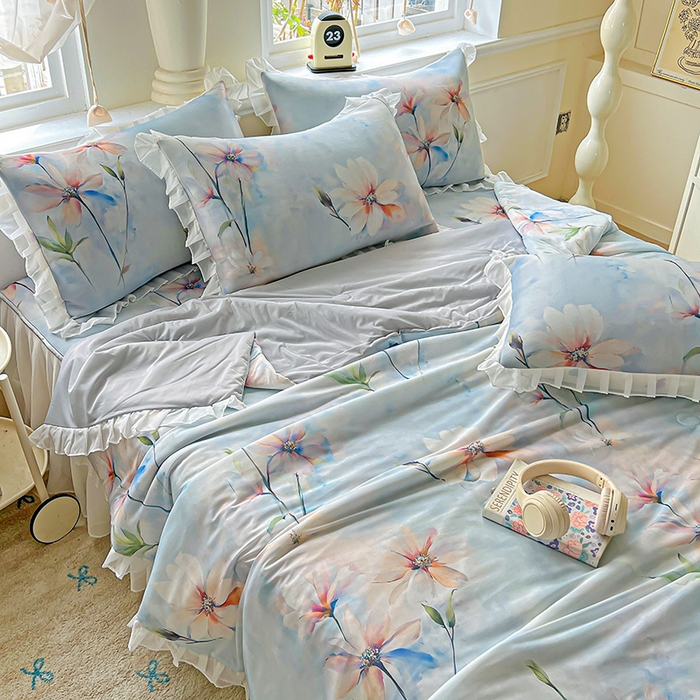 91家纺网 家纺一手货源 找家纺 栩裕纺织 2026新款（常年不断货）A类凉感丝床裙款凉席夏被四件套花边空调被三件套 蒙丽斯