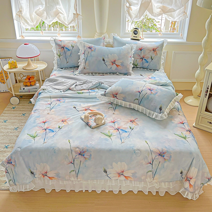 91家纺网 家纺一手货源 找家纺 栩裕纺织 2026新款（常年不断货）A类凉感丝床裙款凉席夏被四件套花边空调被三件套 蒙丽斯