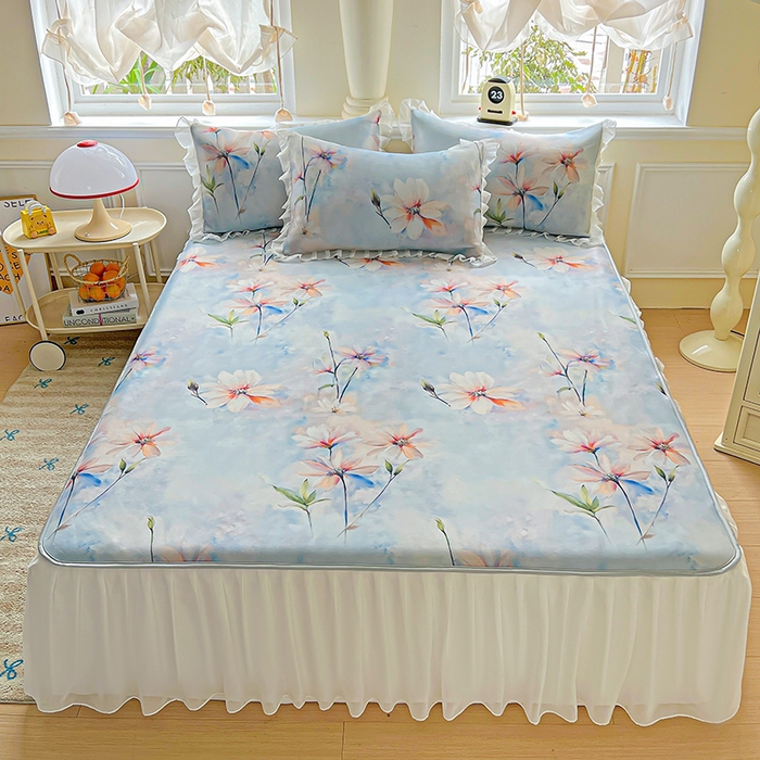 91家纺网 家纺一手货源 找家纺 栩裕纺织 2026新款（常年不断货）A类凉感丝床裙款凉席夏被四件套花边空调被三件套 蒙丽斯