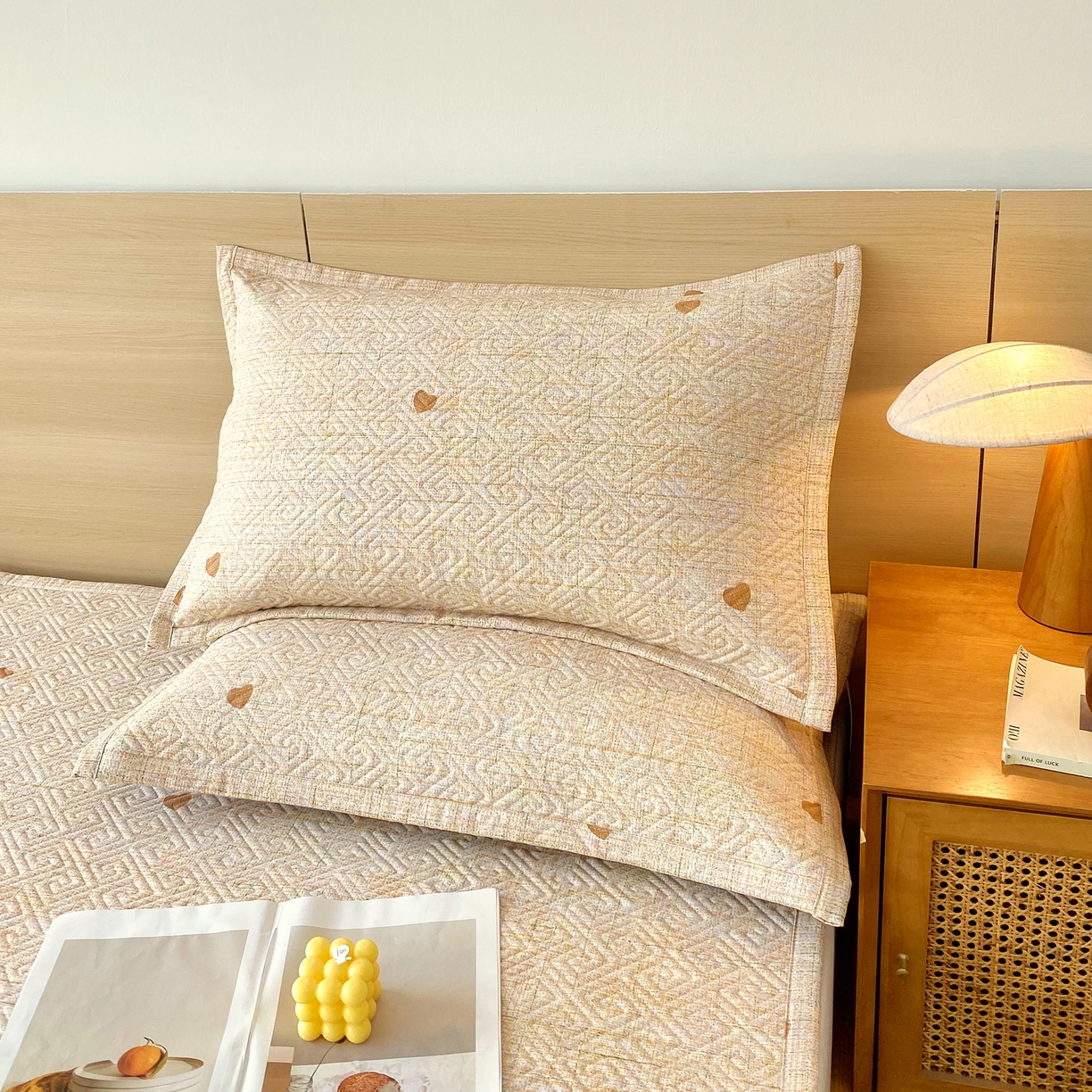 91家纺网 家纺一手货源 找家纺 金鑫汇家纺 2026春夏新款成人床新花型老粗布夹棉床盖软凉席席子可以机洗 心之恋