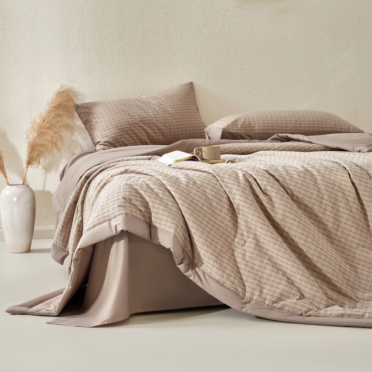 91家纺网 家纺一手货源 找家纺 吾诺家居 2026春夏新款全棉大提花棉花夏被夏凉被空调被-四叶草系列 四叶草-驼