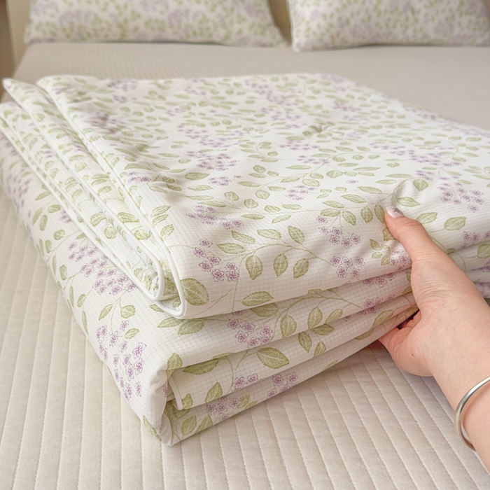 91家纺网 家纺一手货源 找家纺 帕拉美拉 2026新款A类(聚乳酸)提花凉感丝三件套夏被 雾紫青蔓