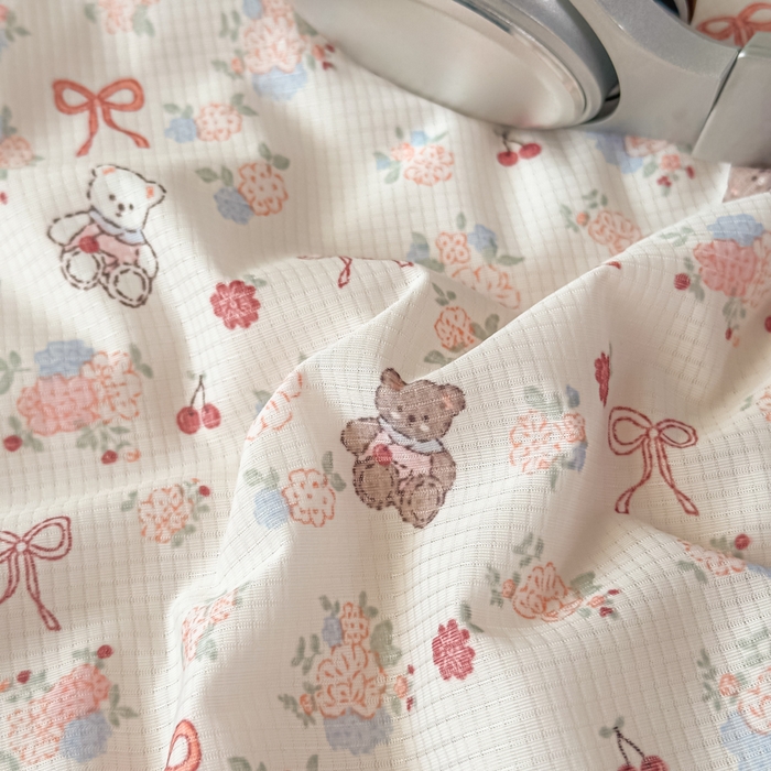 91家纺网 家纺一手货源 找家纺 帕拉美拉 2026新款A类(聚乳酸)提花凉感丝三件套夏被 粉结熊仔