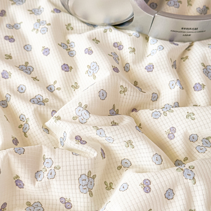 91家纺网 家纺一手货源 找家纺 帕拉美拉 2026新款A类(聚乳酸)提花凉感丝三件套夏被 雾蓝织花