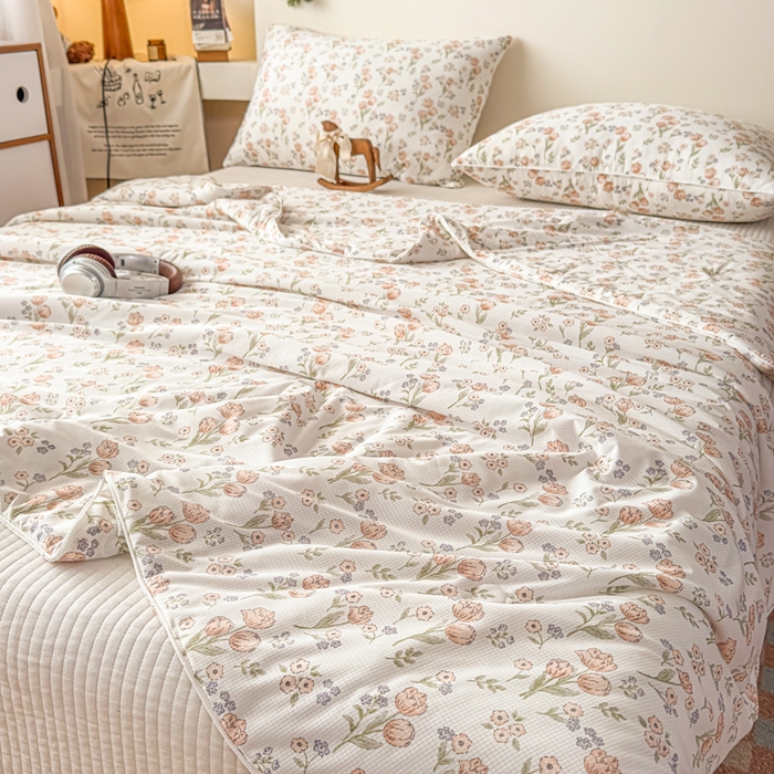 91家纺网 家纺一手货源 找家纺 帕拉美拉 2026新款A类(聚乳酸)提花凉感丝三件套夏被 花织郁梦