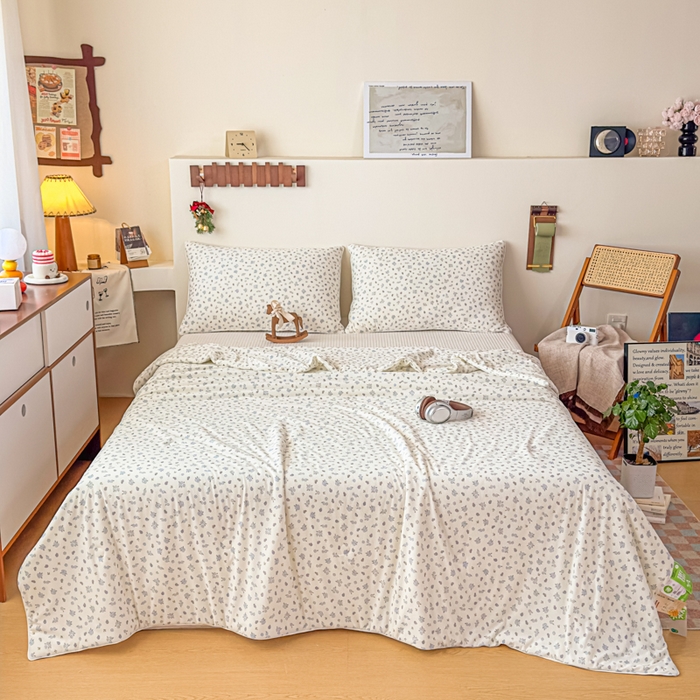 91家纺网 家纺一手货源 找家纺 帕拉美拉 2026新款A类(聚乳酸)提花凉感丝三件套夏被 雾蓝织花