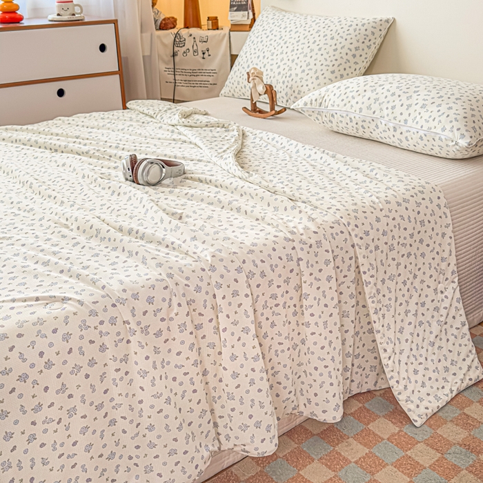 91家纺网 家纺一手货源 找家纺 帕拉美拉 2026新款A类(聚乳酸)提花凉感丝三件套夏被 雾蓝织花