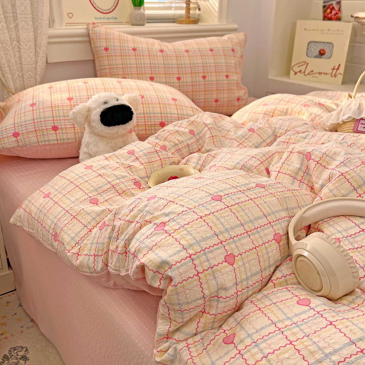 91家纺网 家纺一手货源 找家纺 暖伊家居 2026新款糖果小布袋泡芙纱四件套 格纹爱心