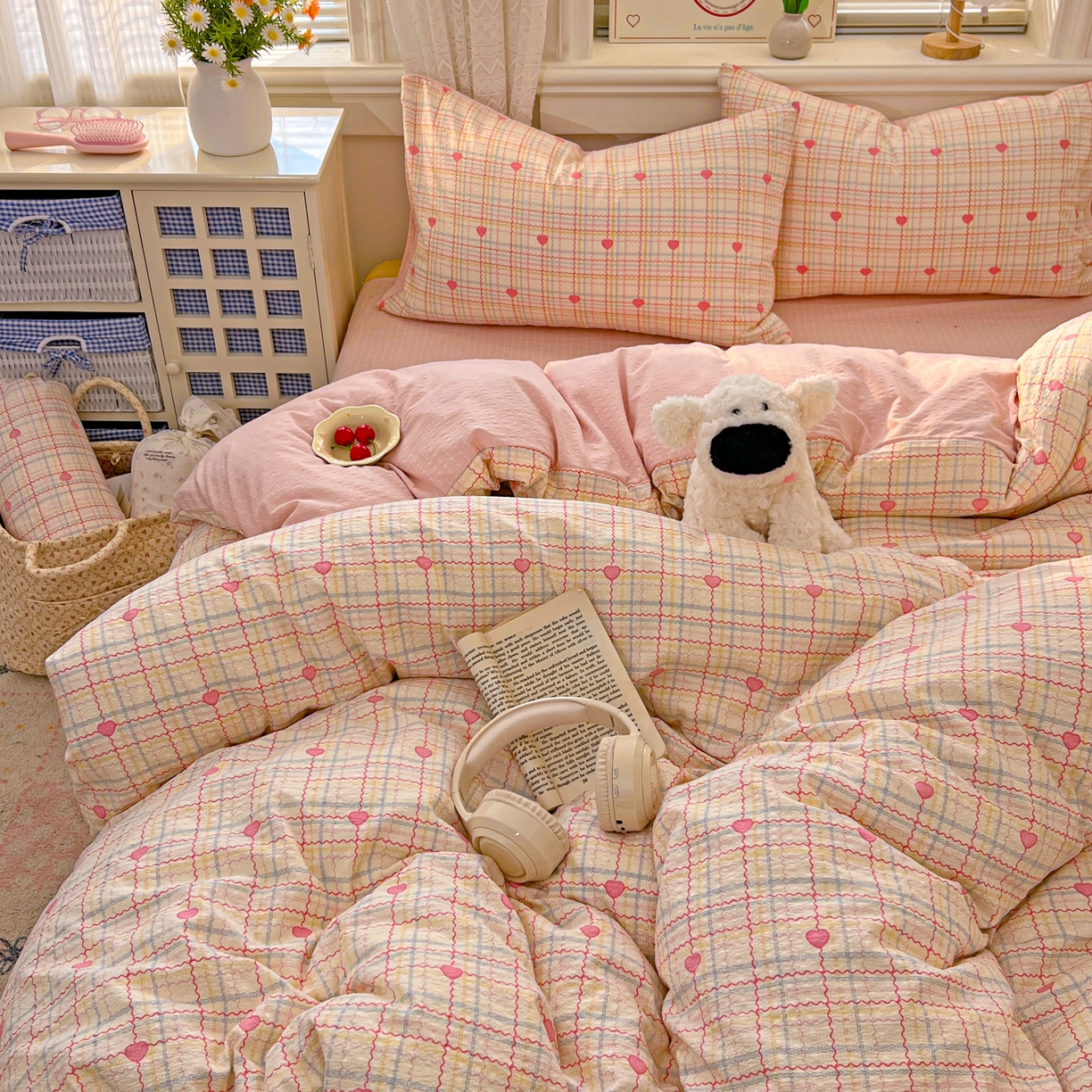 91家纺网 家纺一手货源 找家纺 暖伊家居 2026新款糖果小布袋泡芙纱四件套 格纹爱心