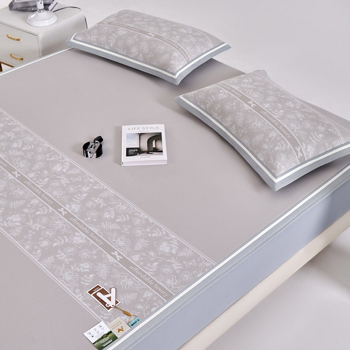 91家纺网 家纺一手货源 找家纺 小牛席业 2026春夏新款轻奢半定位凉感冰丝席凉席席子系列床笠款 轻奢半定位-香槟 床笠款