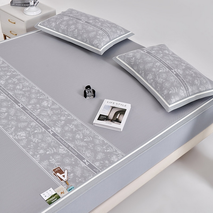 91家纺网 家纺一手货源 找家纺 小牛席业 2026春夏新款轻奢半定位凉感冰丝席凉席席子系列床笠款 轻奢半定位-灰色 床笠款