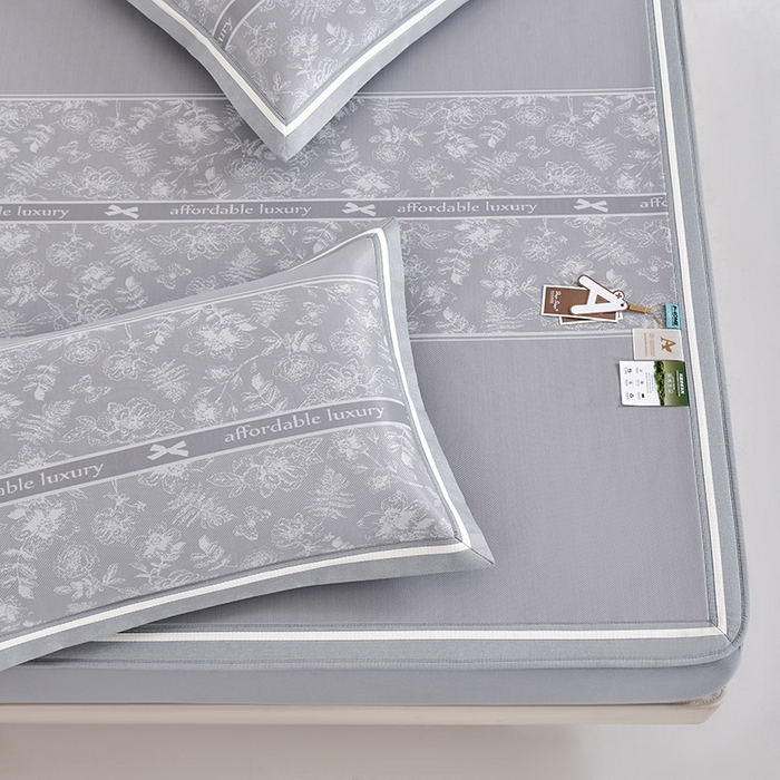 91家纺网 家纺一手货源 找家纺 小牛席业 2026春夏新款轻奢半定位凉感冰丝席凉席席子系列床笠款 轻奢半定位-灰色 床笠款