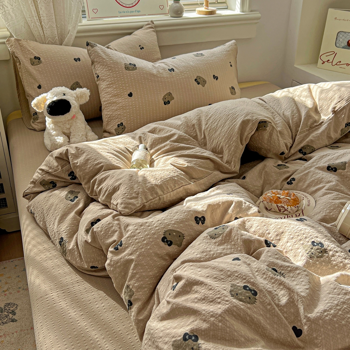 91家纺网 家纺一手货源 找家纺 暖伊家居 2026新款糖果小布袋泡芙纱四件套 黑皮KT