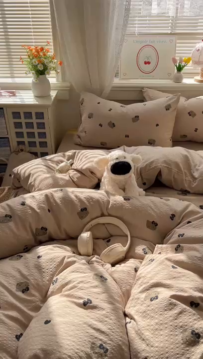 91家纺网 家纺一手货源 找家纺 暖伊家居 2026新款糖果小布袋泡芙纱四件套 黑皮KT