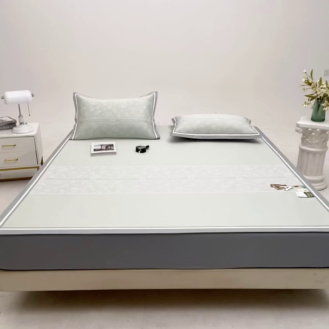 91家纺网 家纺一手货源 找家纺 小牛席业 2026春夏新款轻奢半定位凉感冰丝席凉席席子系列床笠款 轻奢半定位-抹茶 床笠款