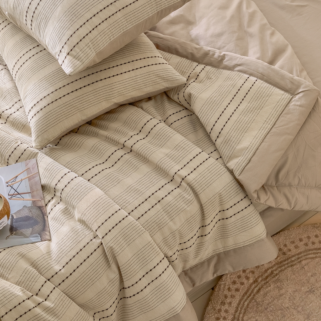 91家纺网 家纺一手货源 找家纺 吾诺家居 2026春夏新款全棉大提花棉花夏被夏凉被空调被-星空系列 星空-卡其