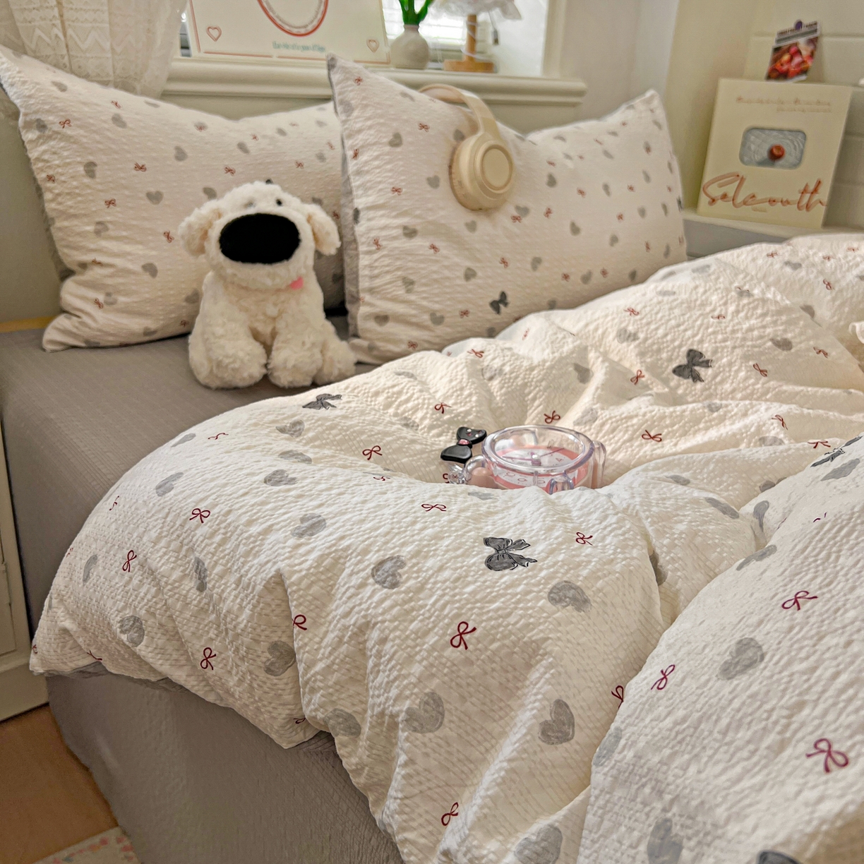 91家纺网 家纺一手货源 找家纺 暖伊家居 2026新款糖果小布袋泡芙纱四件套 简约巴恩