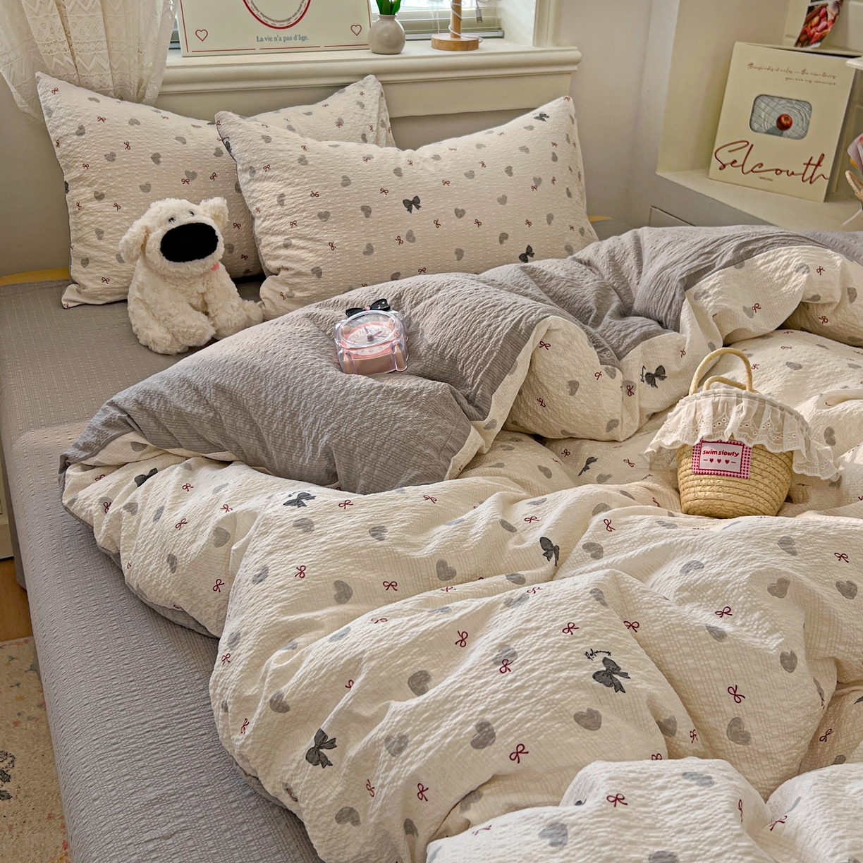 91家纺网 家纺一手货源 找家纺 暖伊家居 2026新款糖果小布袋泡芙纱四件套 简约巴恩