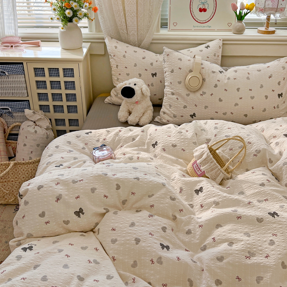 91家纺网 家纺一手货源 找家纺 暖伊家居 2026新款糖果小布袋泡芙纱四件套 简约巴恩