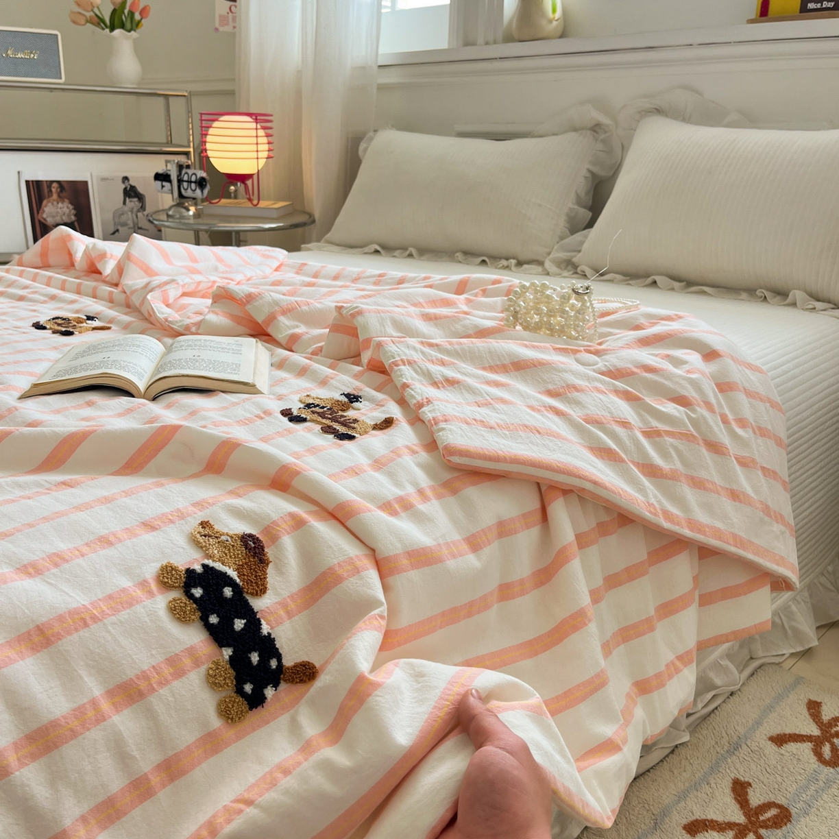 91家纺网 家纺一手货源 找家纺 （总）一加一 2026新款全棉色织水洗棉毛巾绣大豆夏被夏凉被空调被-腊肠狗