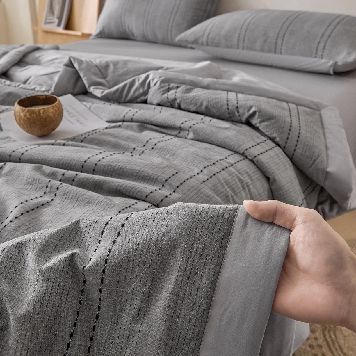 91家纺网 家纺一手货源 找家纺 吾诺家居 2026春夏新款全棉大提花棉花夏被夏凉被空调被-星空系列 星空-浅灰