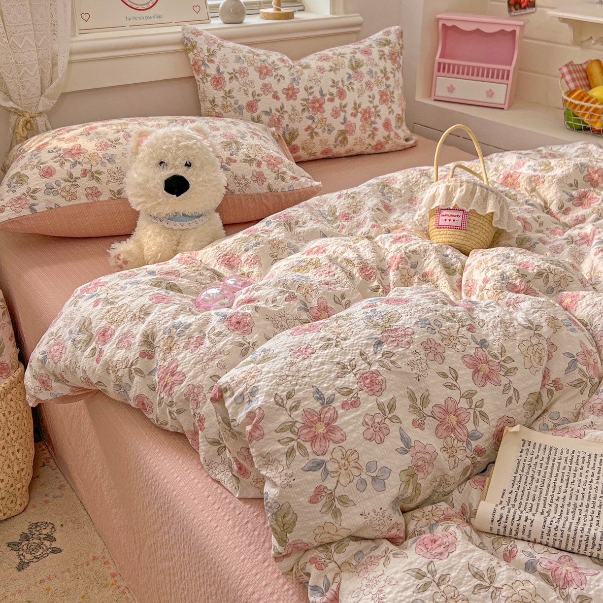 91家纺网 家纺一手货源 找家纺 暖伊家居 2026新款糖果小布袋泡芙纱四件套 浪漫繁花