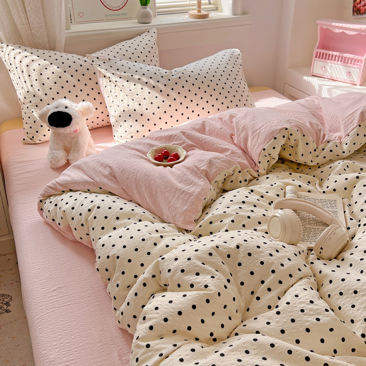 91家纺网 家纺一手货源 找家纺 暖伊家居 2026新款糖果小布袋泡芙纱四件套 奶油波点