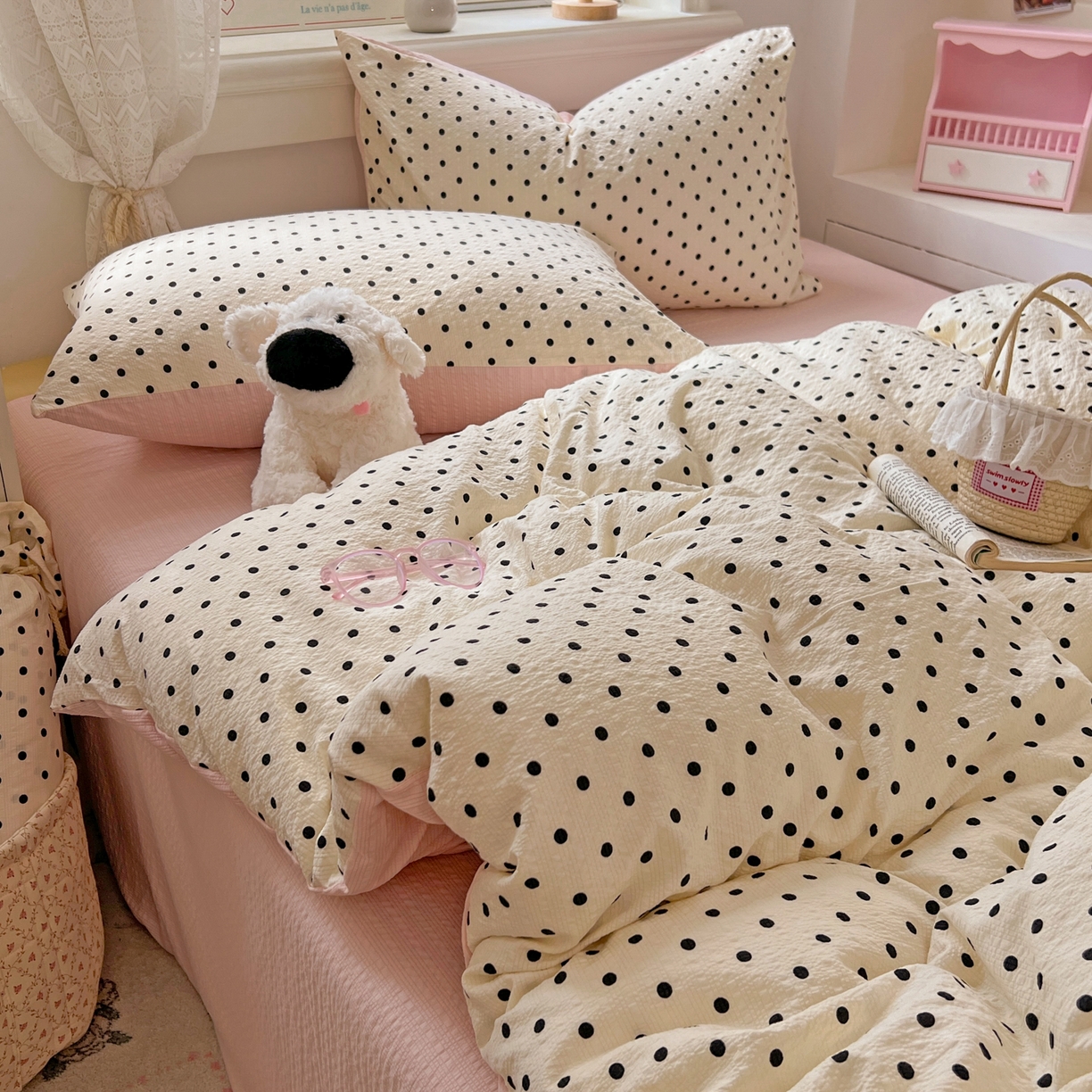 91家纺网 家纺一手货源 找家纺 暖伊家居 2026新款糖果小布袋泡芙纱四件套 奶油波点