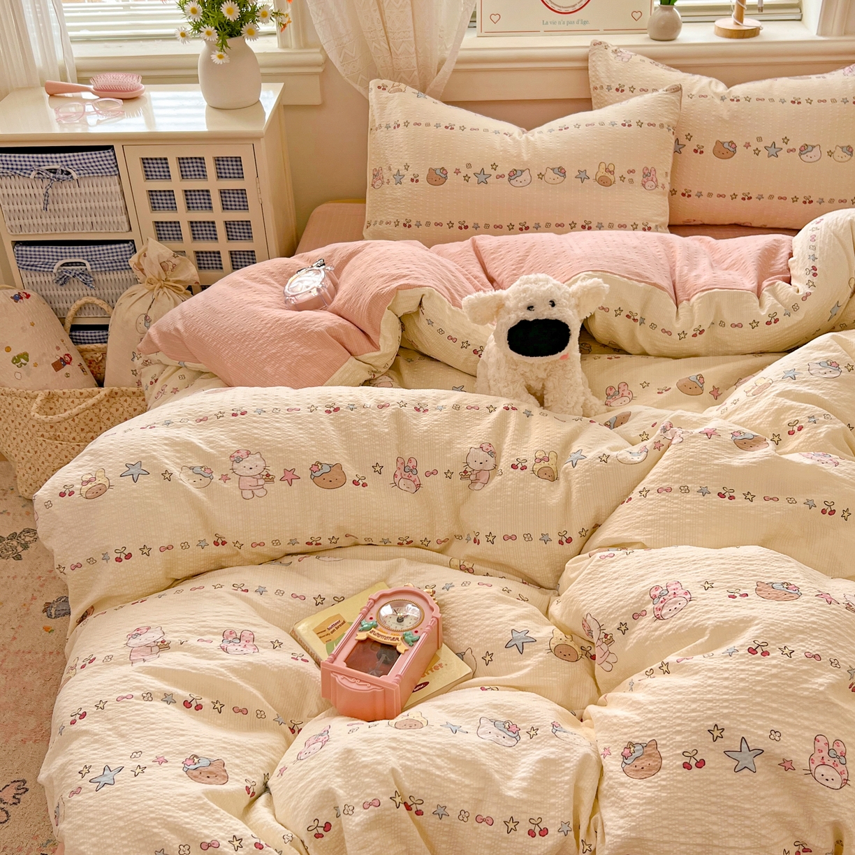 91家纺网 家纺一手货源 找家纺 暖伊家居 2026新款糖果小布袋泡芙纱四件套 少女KT