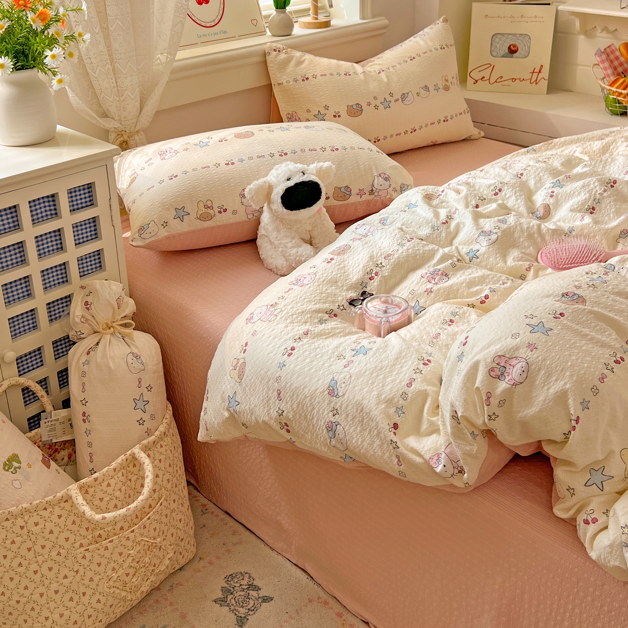 91家纺网 家纺一手货源 找家纺 暖伊家居 2026新款糖果小布袋泡芙纱四件套 少女KT