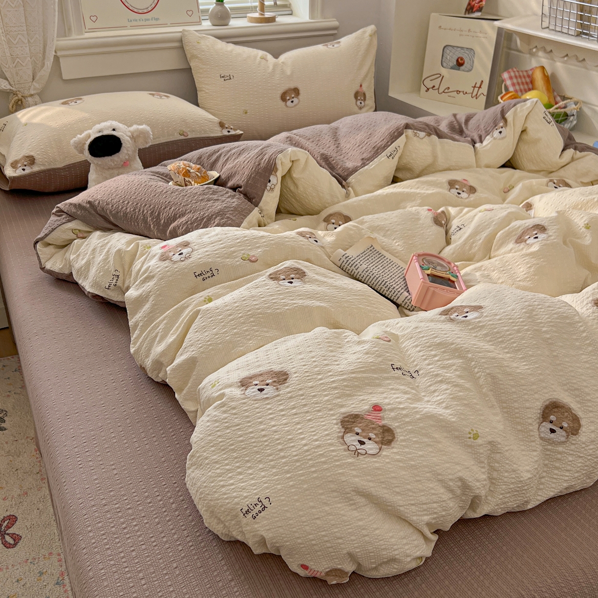 91家纺网 家纺一手货源 找家纺 暖伊家居 2026新款糖果小布袋泡芙纱四件套 生日小狗