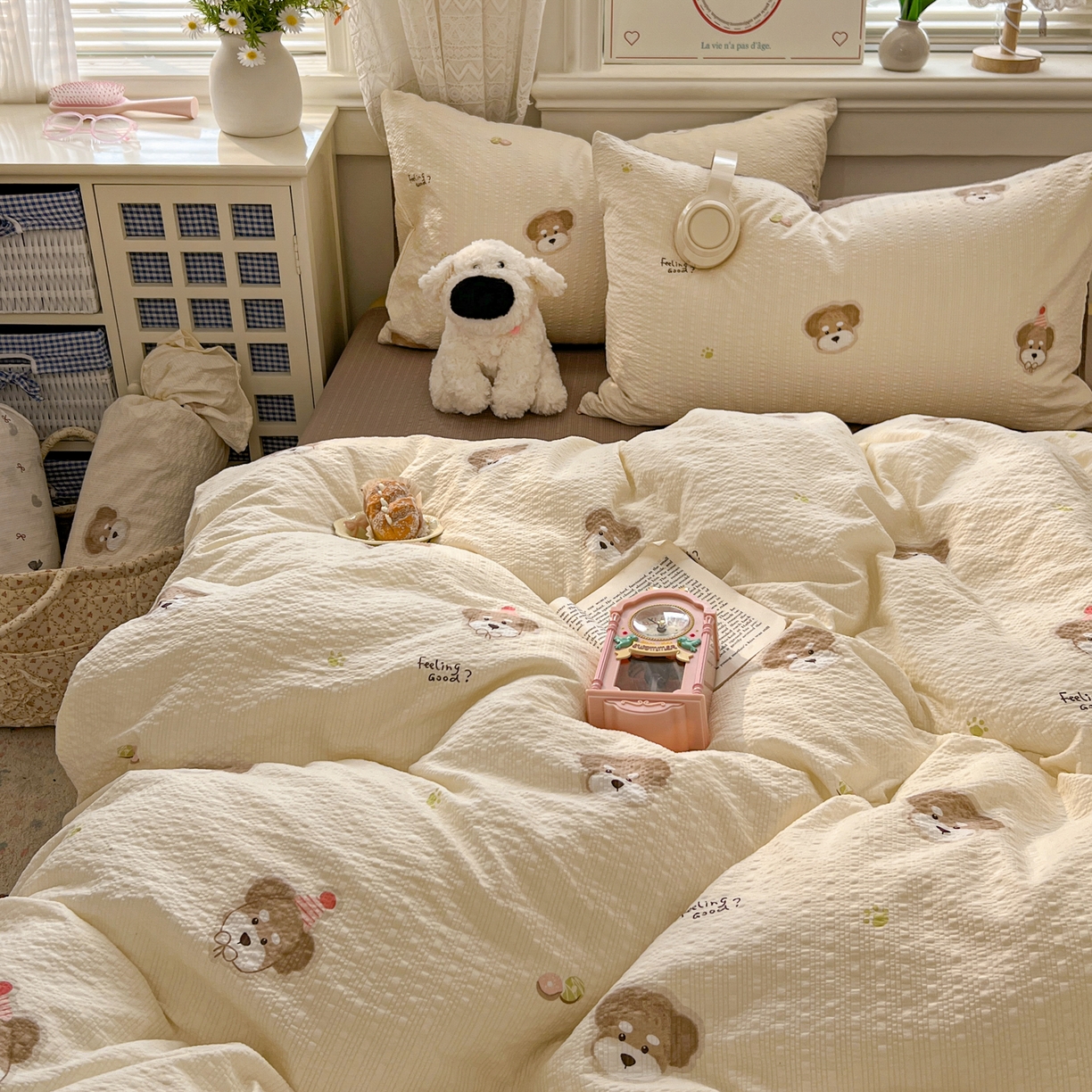 91家纺网 家纺一手货源 找家纺 暖伊家居 2026新款糖果小布袋泡芙纱四件套 生日小狗