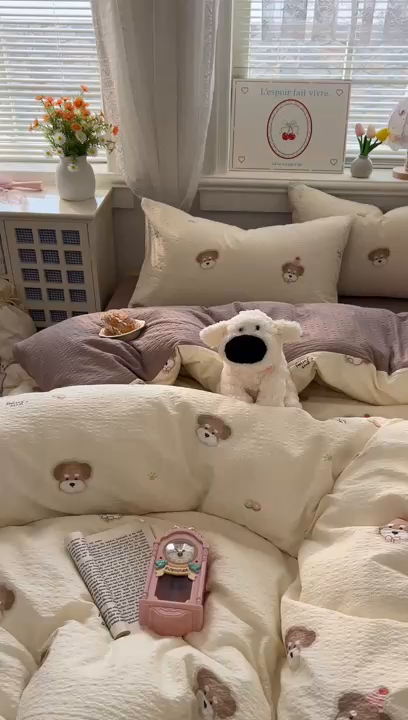 91家纺网 家纺一手货源 找家纺 暖伊家居 2026新款糖果小布袋泡芙纱四件套 生日小狗