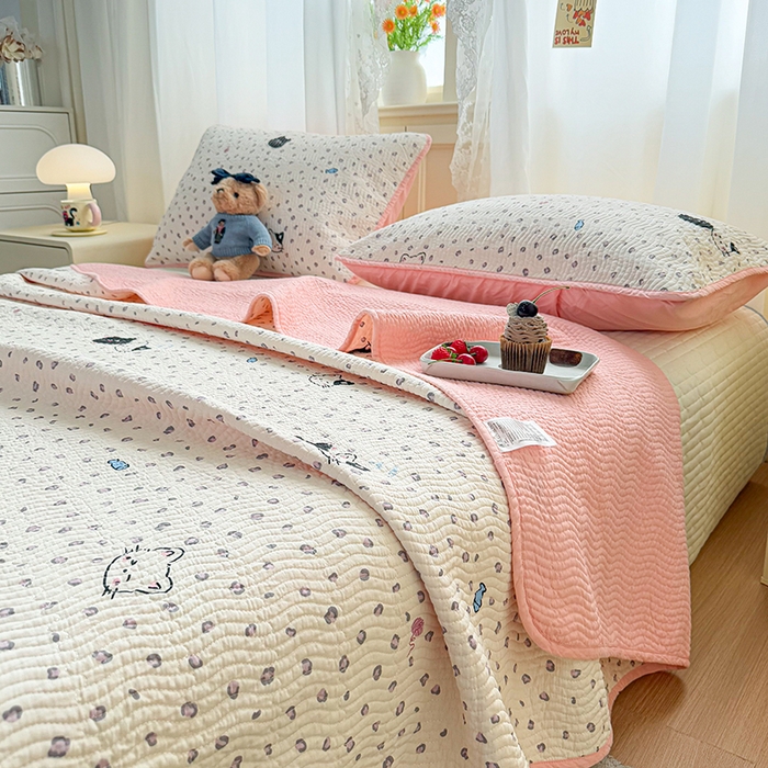 91家纺网 家纺一手货源 找家纺 淑女公社家纺 2026春夏新款高温砂洗床盖款纯棉四件套床盖被套单品单件 喵小姐