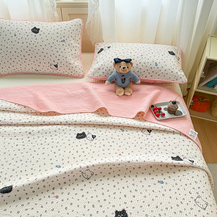 91家纺网 家纺一手货源 找家纺 淑女公社家纺 2026春夏新款高温砂洗床盖款纯棉四件套床盖被套单品单件 喵小姐