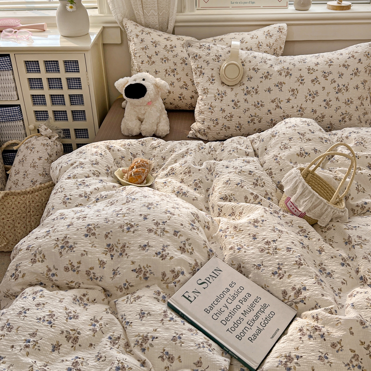 91家纺网 家纺一手货源 找家纺 暖伊家居 2026新款糖果小布袋泡芙纱四件套 松木枫林