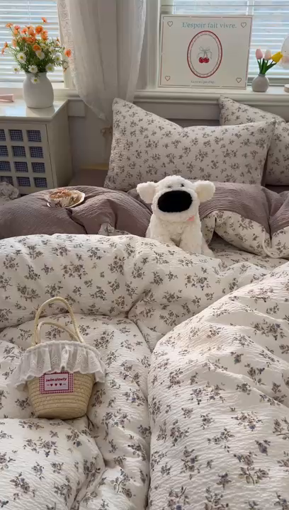 91家纺网 家纺一手货源 找家纺 暖伊家居 2026新款糖果小布袋泡芙纱四件套 松木枫林