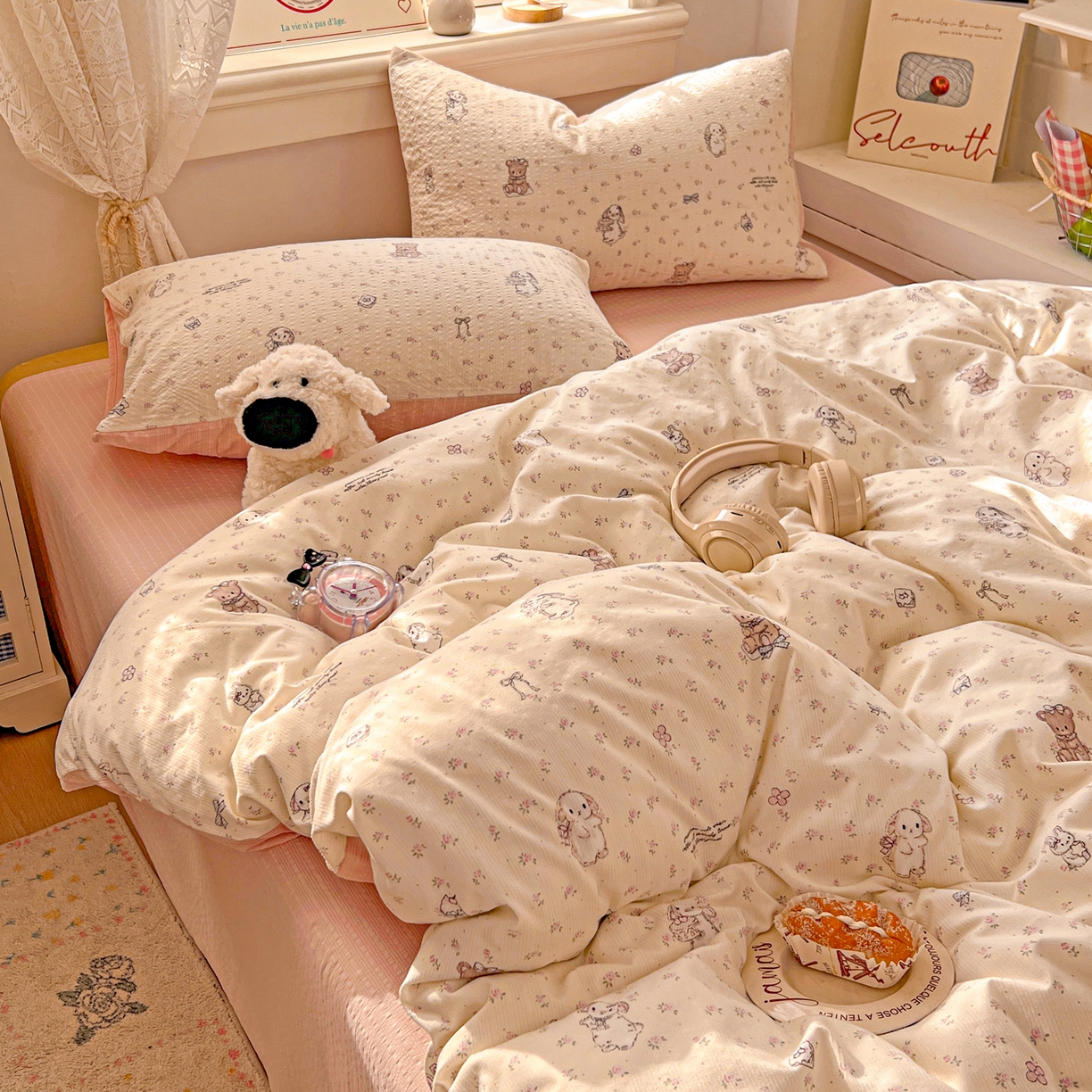 91家纺网 家纺一手货源 找家纺 暖伊家居 2026新款糖果小布袋泡芙纱四件套 碎花兔熊