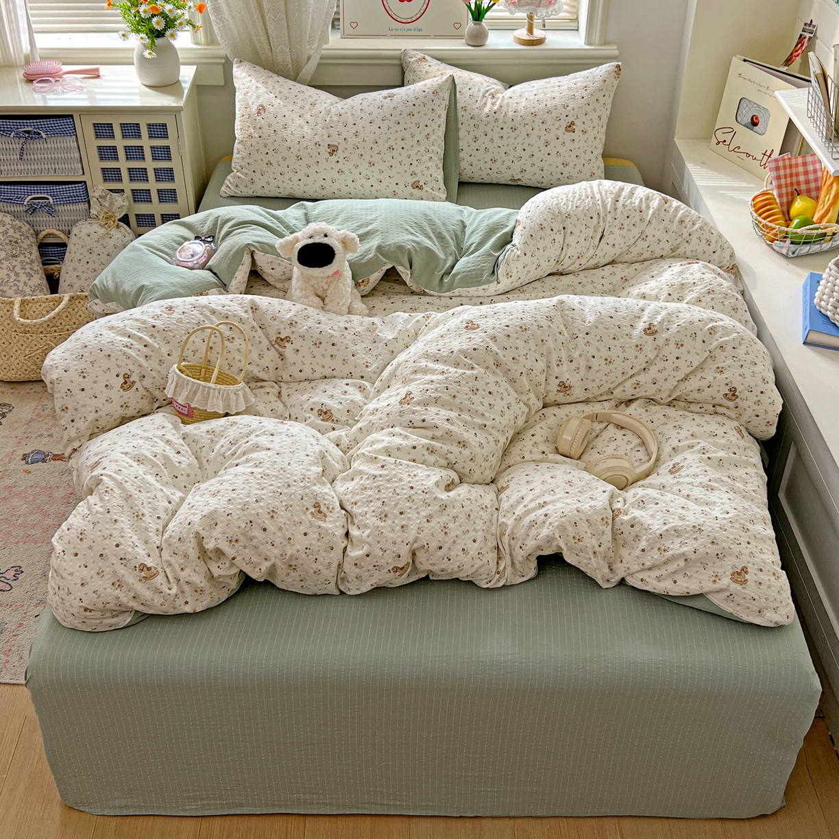 91家纺网 家纺一手货源 找家纺 暖伊家居 2026新款糖果小布袋泡芙纱四件套 童年木马