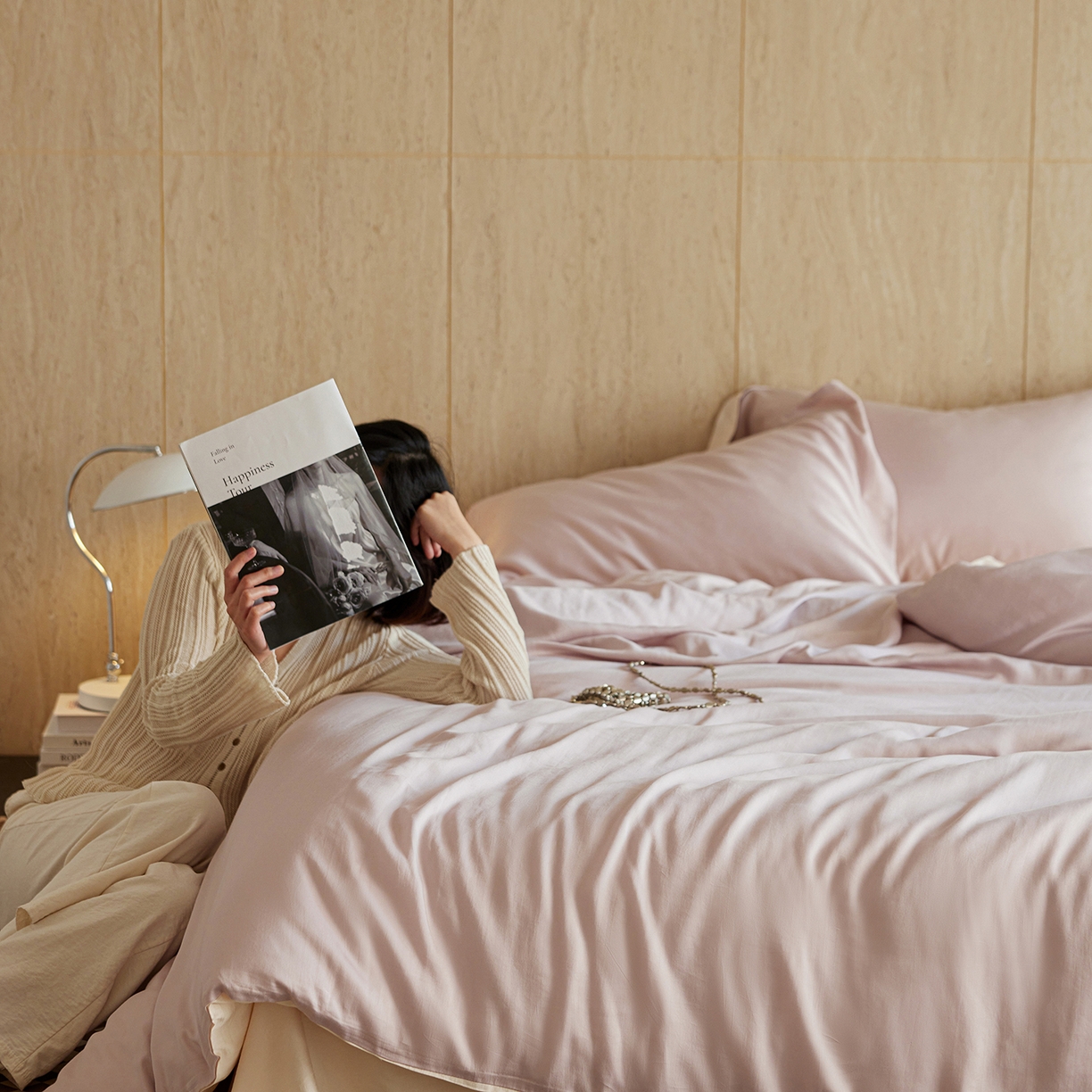 91家纺网 家纺一手货源 找家纺 初拾 2026新款60支水洗兰精天丝“慵懒风”四件套-软泡芙 软泡芙-浅紫奶昔