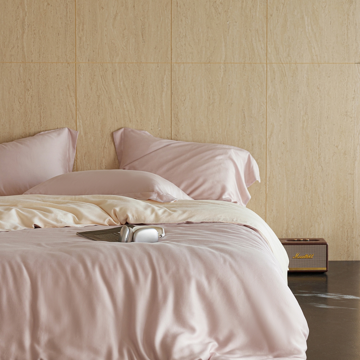 91家纺网 家纺一手货源 找家纺 初拾 2026新款60支水洗兰精天丝“慵懒风”四件套-软泡芙 软泡芙-浅紫奶昔