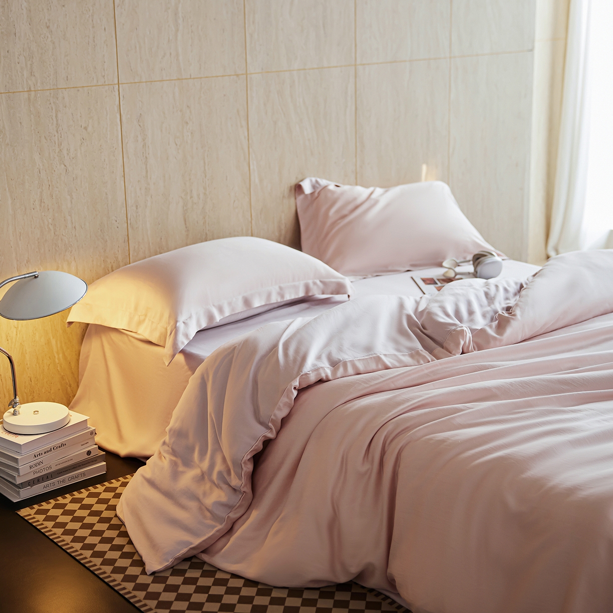 91家纺网 家纺一手货源 找家纺 初拾 2026新款60支水洗兰精天丝“慵懒风”四件套-软泡芙 软泡芙-甜蜜粉紫