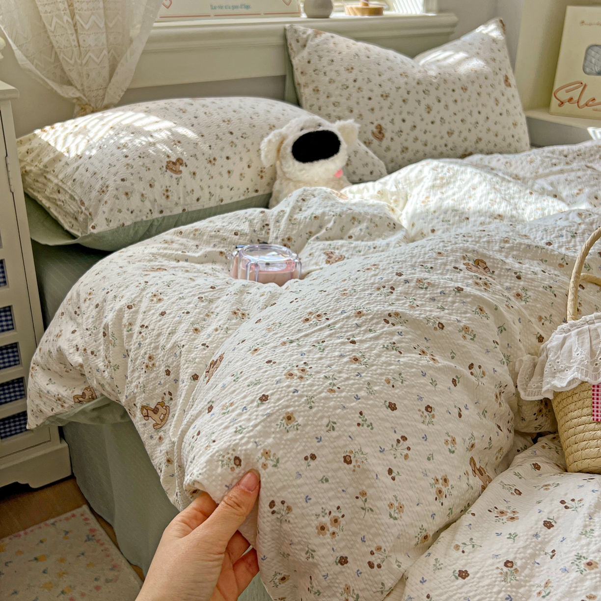 91家纺网 家纺一手货源 找家纺 暖伊家居 2026新款糖果小布袋泡芙纱四件套 童年木马