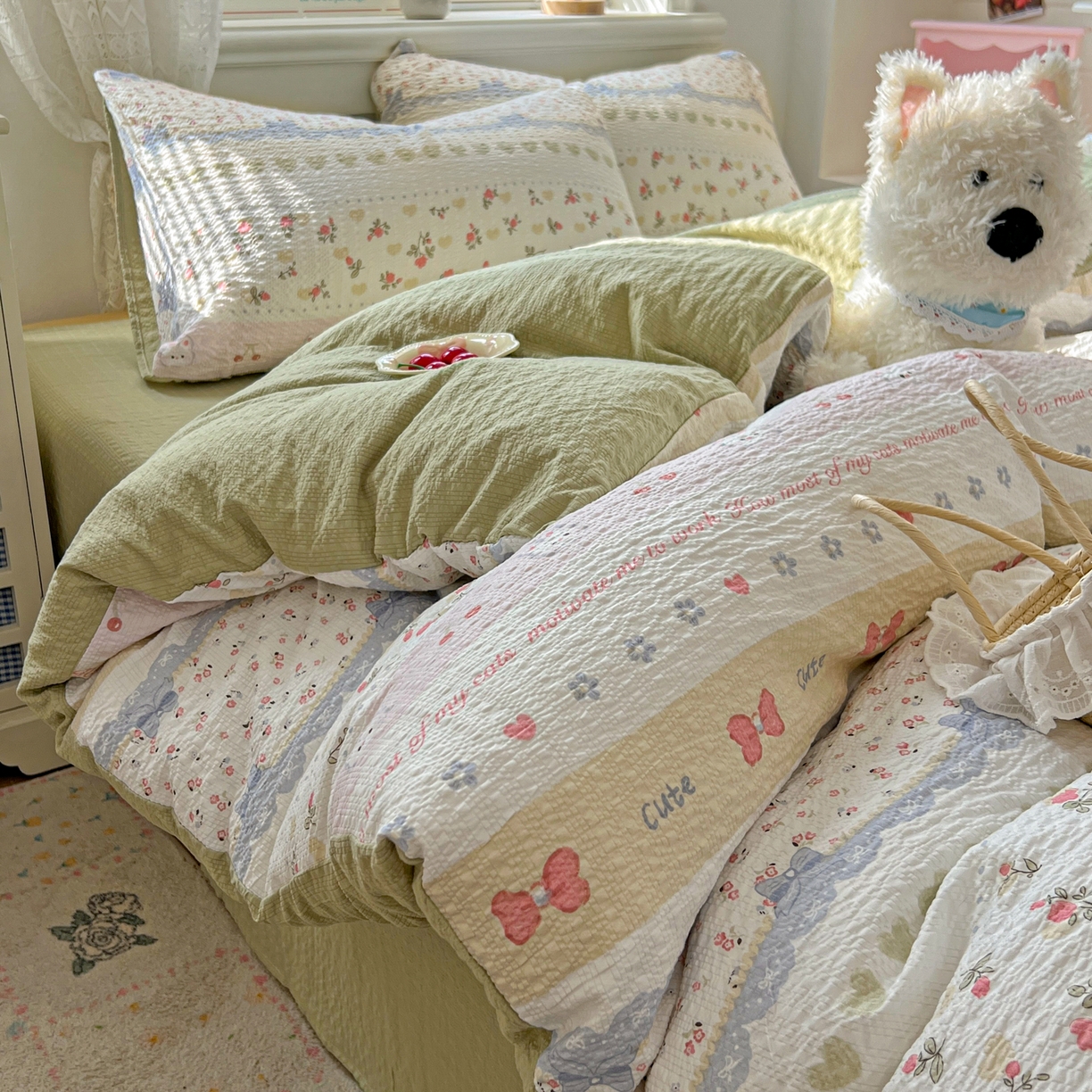 91家纺网 家纺一手货源 找家纺 暖伊家居 2026新款糖果小布袋泡芙纱四件套 栀夏来信