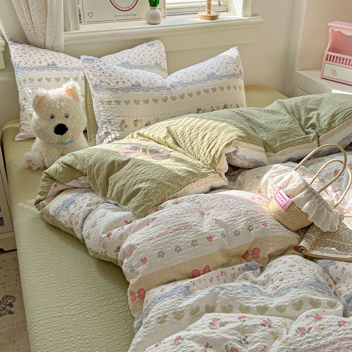 91家纺网 家纺一手货源 找家纺 暖伊家居 2026新款糖果小布袋泡芙纱四件套 栀夏来信