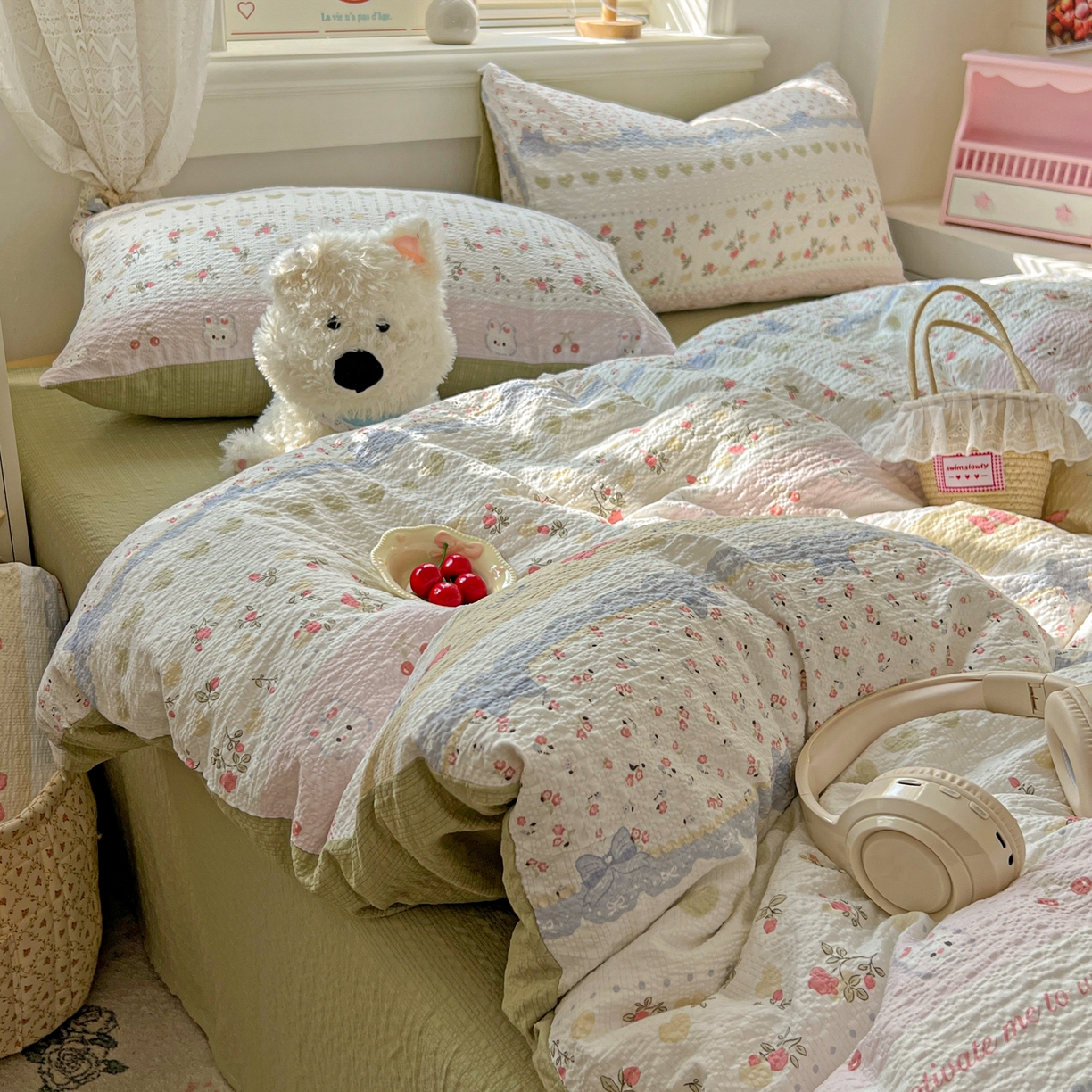 91家纺网 家纺一手货源 找家纺 暖伊家居 2026新款糖果小布袋泡芙纱四件套 栀夏来信