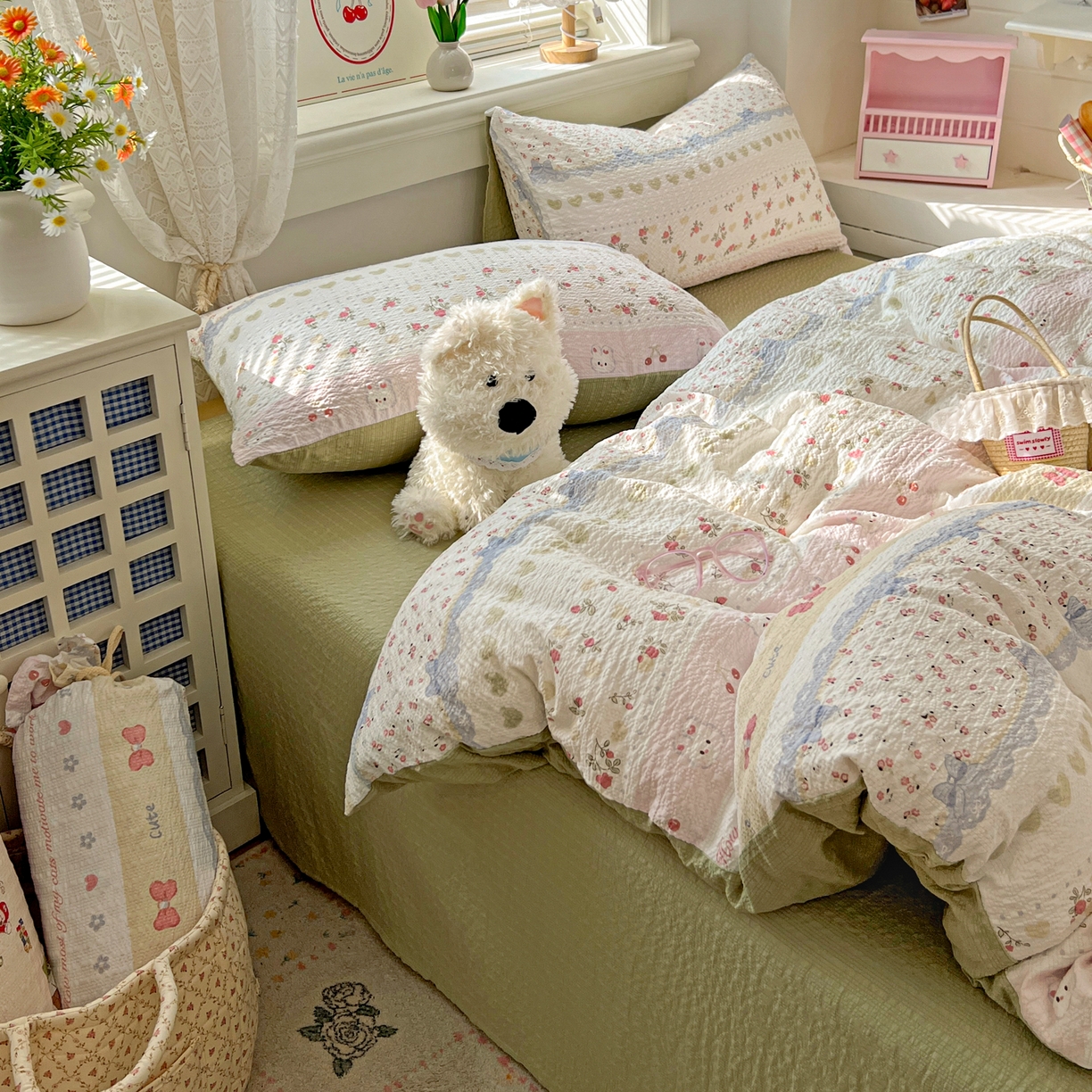 91家纺网 家纺一手货源 找家纺 暖伊家居 2026新款糖果小布袋泡芙纱四件套 栀夏来信