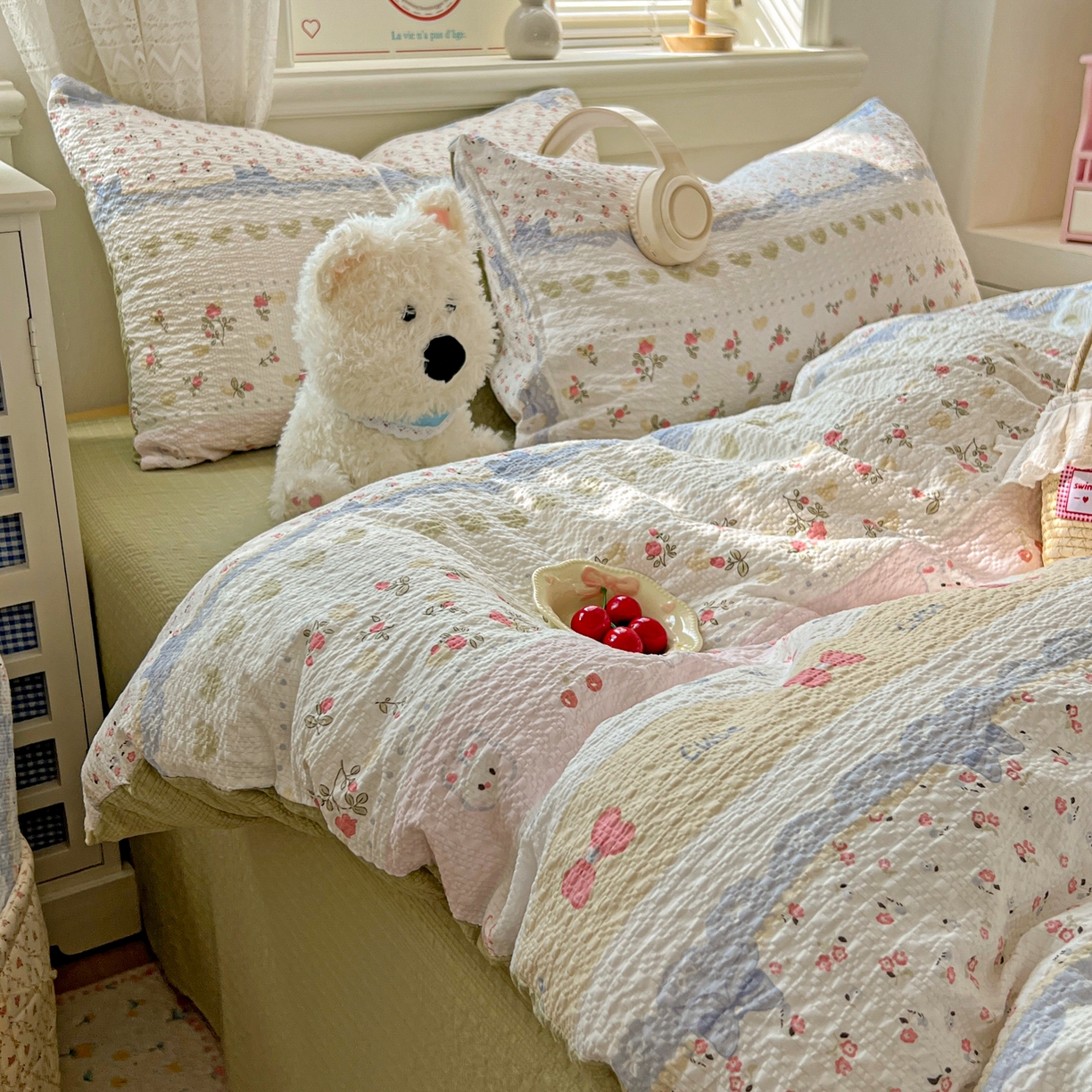 91家纺网 家纺一手货源 找家纺 暖伊家居 2026新款糖果小布袋泡芙纱四件套 栀夏来信