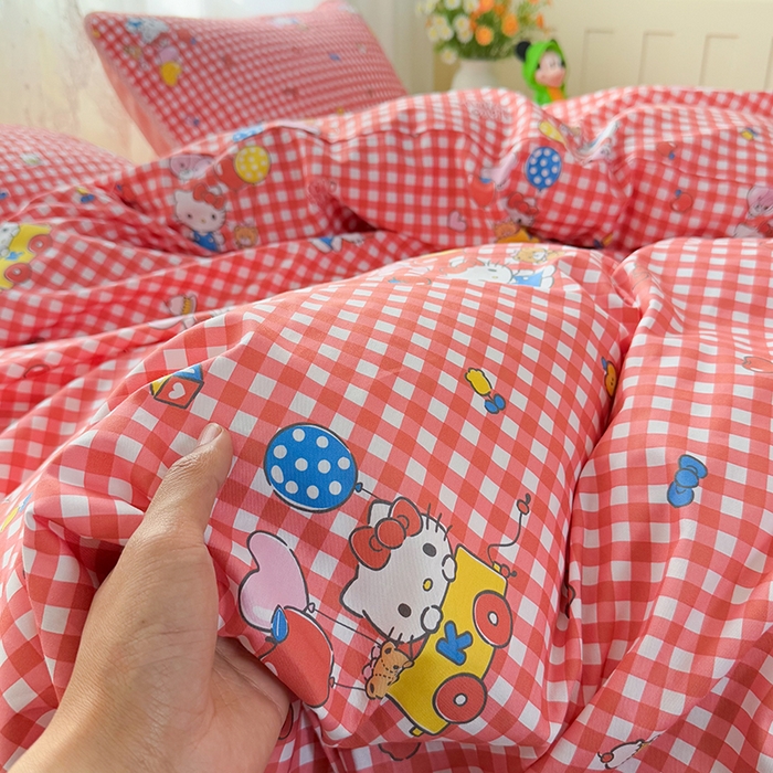 91家纺网 家纺一手货源 找家纺 （总）淑女公社家纺 2026新款高温砂洗纯棉床盖款正版三丽鸥KT猫四件套床盖被套单件单品