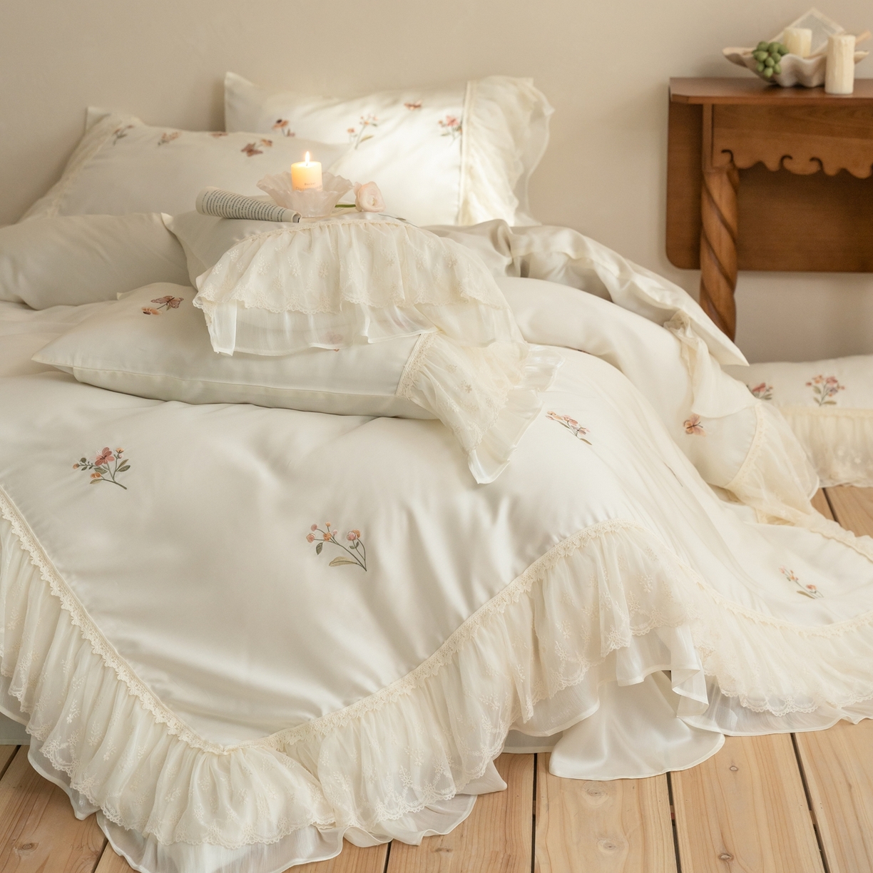 91家纺网 家纺一手货源 找家纺 （总）满座家居 2026新款100s全棉长绒棉四件套法式纯棉花边款四件套-白茶清欢（会员➖20 控价369）